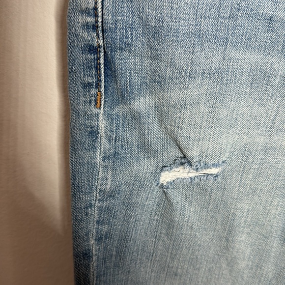 Madewell 9” denim distressed shorts size W28 - Picture 9 of 15